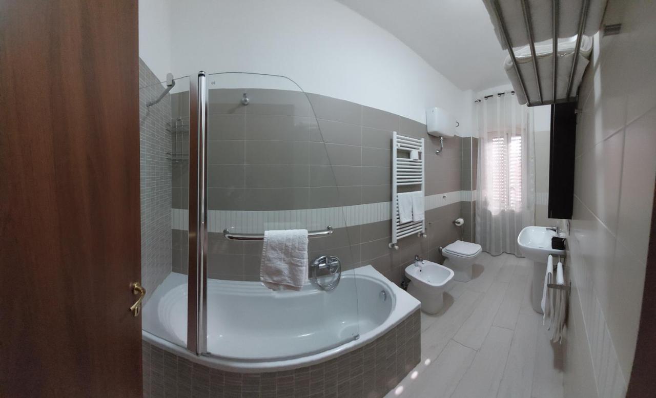 Lincoln B&B Caserta Exterior foto